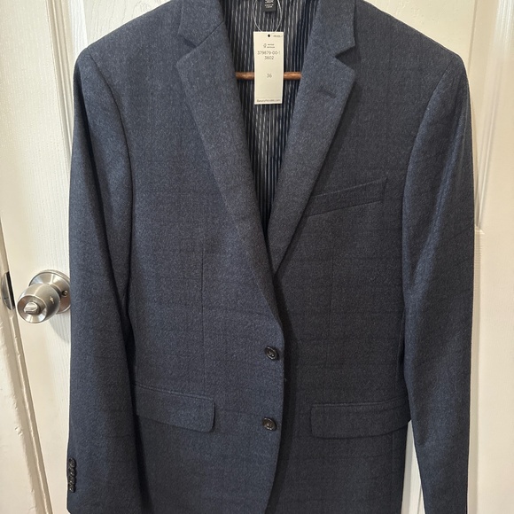 Men’s Navy Suit Jacket (36R) / Blazer | Banana Republic - Picture 16 of 16